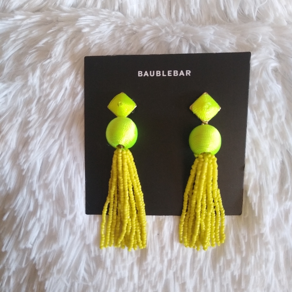 Earrings

BAUBLEBAR